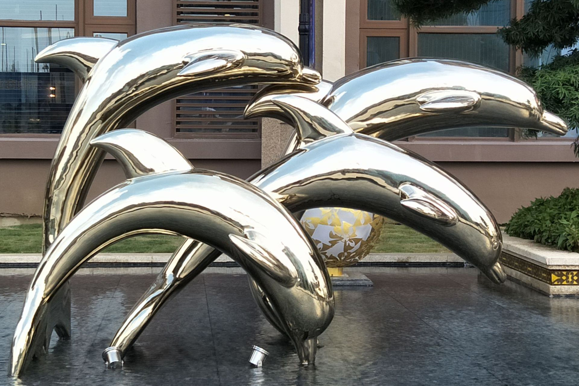 西安不銹鋼雕塑公司 西安不銹鋼雕塑公司